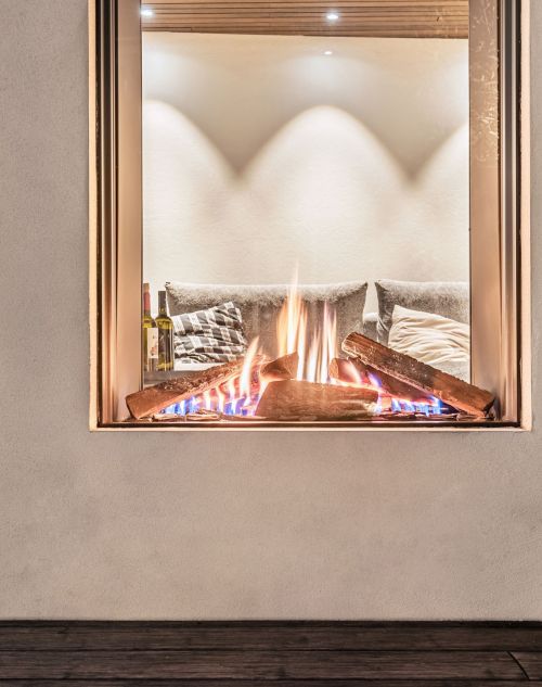AN OUTDOOR FIREPLACE ON A COVERED PATIO? CHECK OUT OUR 3 TIPS!